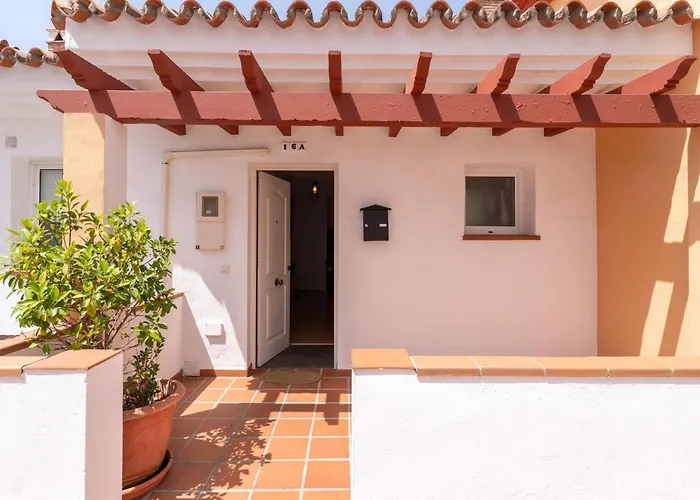 펜션 3 Bedrooms In Townhouse Near Burriana 네르하