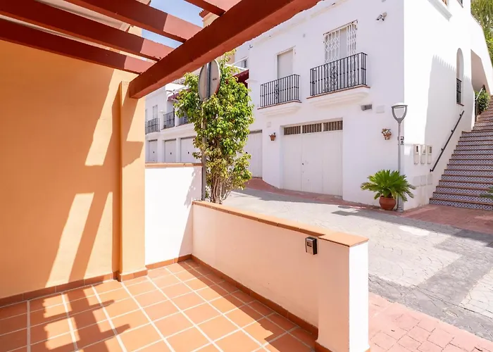 3 Bedrooms In Townhouse Near Burriana 네르하